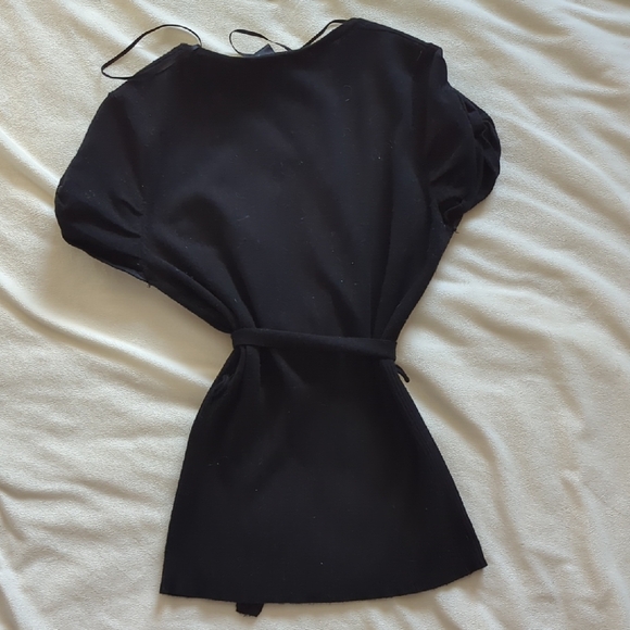 Set Of 5 Size Medium Juniors Tops. - Picture 5 of 12